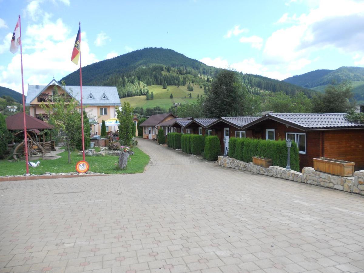 Pension, Camping & Biker Station Zur Deutschen Eiche Ciocanesti ภายนอก รูปภาพ